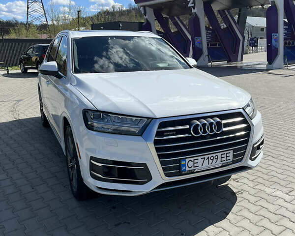 Белый Ауди Ку 7, объемом двигателя 3 л и пробегом 126 тыс. км за 31000 $, фото 1 на Automoto.ua