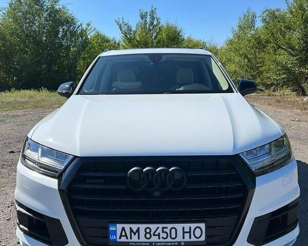 Белый Ауди Ку 7, объемом двигателя 3 л и пробегом 190 тыс. км за 30000 $, фото 1 на Automoto.ua