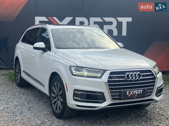 Белый Ауди Ку 7, объемом двигателя 3 л и пробегом 182 тыс. км за 27490 $, фото 1 на Automoto.ua