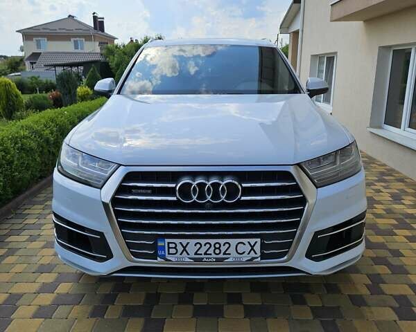 Білий Ауді Ку 7, об'ємом двигуна 3 л та пробігом 168 тис. км за 29999 $, фото 1 на Automoto.ua