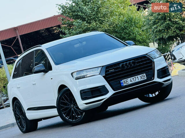Белый Ауди Ку 7, объемом двигателя 2.97 л и пробегом 195 тыс. км за 32900 $, фото 1 на Automoto.ua