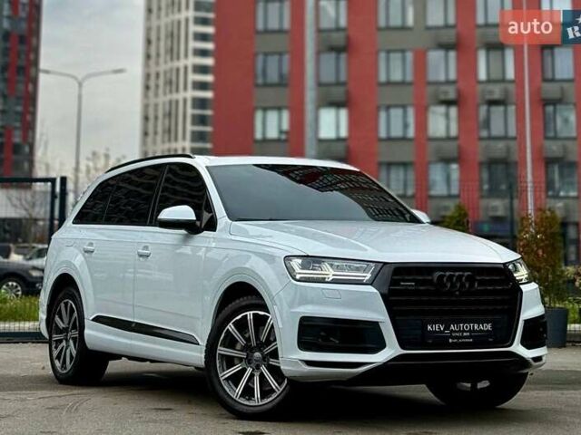 Белый Ауди Ку 7, объемом двигателя 3 л и пробегом 236 тыс. км за 22900 $, фото 1 на Automoto.ua
