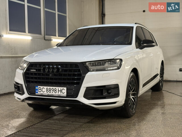 Белый Ауди Ку 7, объемом двигателя 3 л и пробегом 260 тыс. км за 32200 $, фото 1 на Automoto.ua