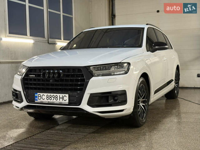 Белый Ауди Ку 7, объемом двигателя 3 л и пробегом 240 тыс. км за 34750 $, фото 1 на Automoto.ua