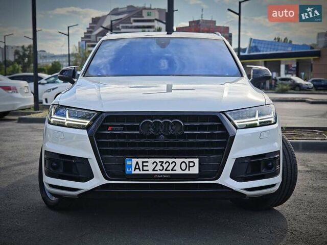 Белый Ауди Ку 7, объемом двигателя 3 л и пробегом 200 тыс. км за 37700 $, фото 1 на Automoto.ua