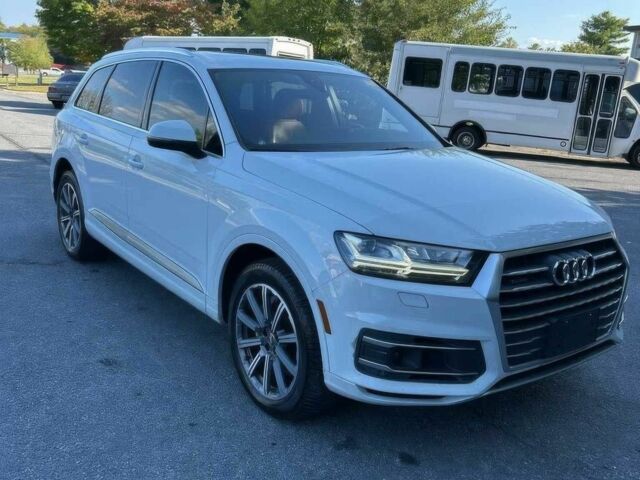 Ауди Ку 7 2017 в Киеве на Automoto.ua Белый Ауди Ку 7, объемом двигателя 3 л и пробегом 64 тыс. км за 9800 $, фото 1 на Automoto.ua