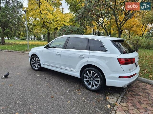 Белый Ауди Ку 7, объемом двигателя 1.98 л и пробегом 88 тыс. км за 30000 $, фото 1 на Automoto.ua