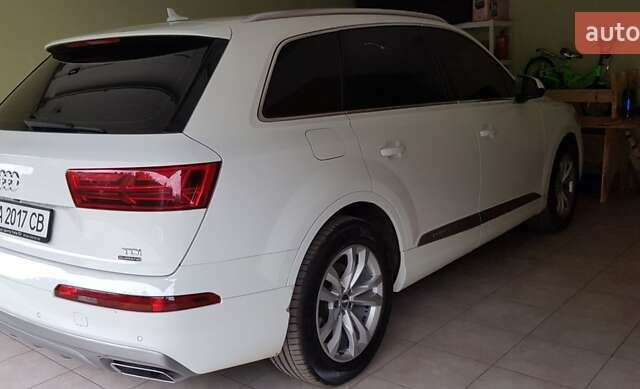 Белый Ауди Ку 7, объемом двигателя 2.97 л и пробегом 173 тыс. км за 44000 $, фото 1 на Automoto.ua
