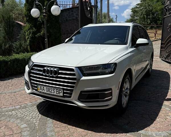 Ауді Ку 7 2017 у Києві на Automoto.ua Білий Ауді Ку 7, об'ємом двигуна 1.98 л та пробігом 108 тис. км за 36200 $, фото 1 на Automoto.ua