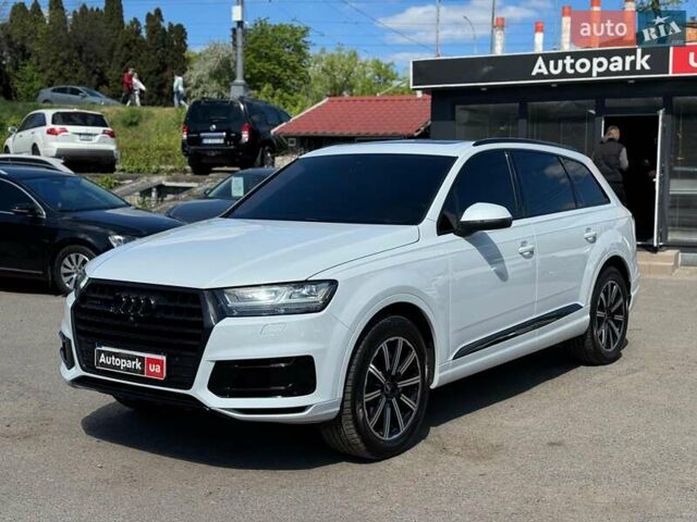 Белый Ауди Ку 7, объемом двигателя 3 л и пробегом 116 тыс. км за 31990 $, фото 1 на Automoto.ua