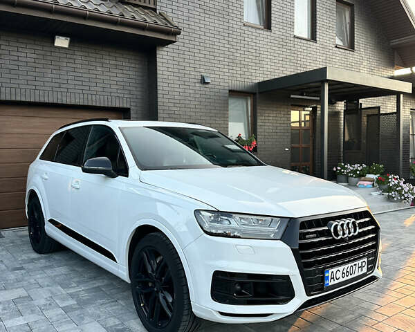 Белый Ауди Ку 7, объемом двигателя 3 л и пробегом 203 тыс. км за 31000 $, фото 1 на Automoto.ua