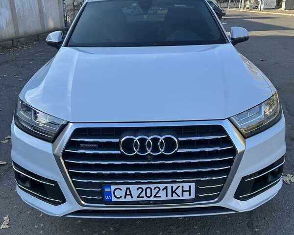 Белый Ауди Ку 7, объемом двигателя 3 л и пробегом 116 тыс. км за 36500 $, фото 1 на Automoto.ua