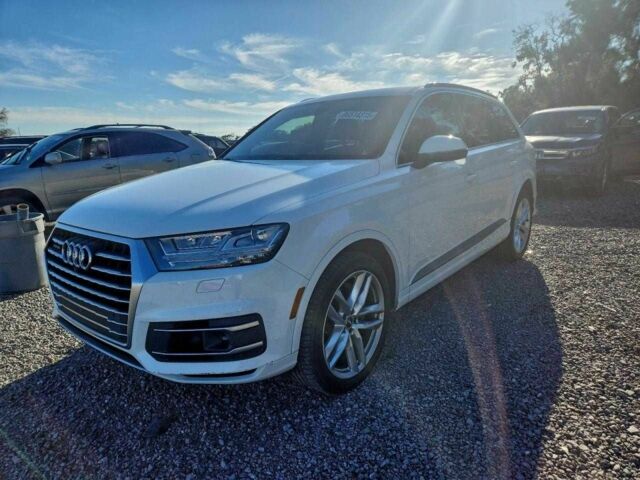 Белый Ауди Ку 7, объемом двигателя 3 л и пробегом 114 тыс. км за 6100 $, фото 1 на Automoto.ua