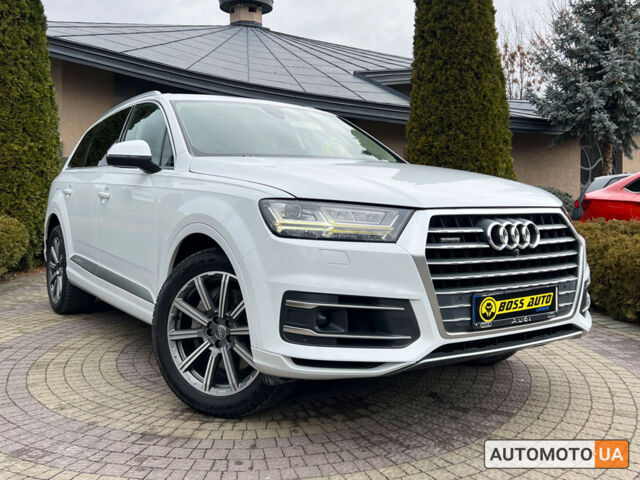 Белый Ауди Ку 7, объемом двигателя 3 л и пробегом 164 тыс. км за 35400 $, фото 1 на Automoto.ua