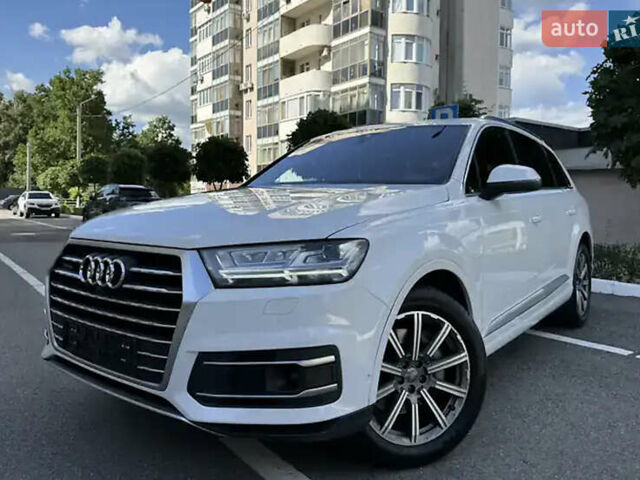 Белый Ауди Ку 7, объемом двигателя 3 л и пробегом 140 тыс. км за 20000 $, фото 1 на Automoto.ua