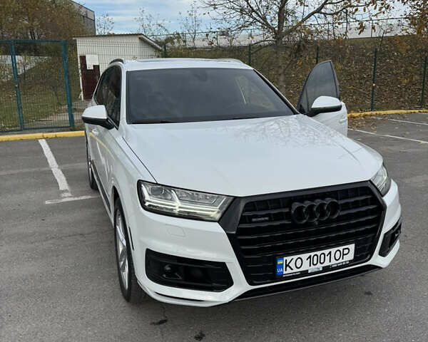 Белый Ауди Ку 7, объемом двигателя 3 л и пробегом 185 тыс. км за 33000 $, фото 1 на Automoto.ua