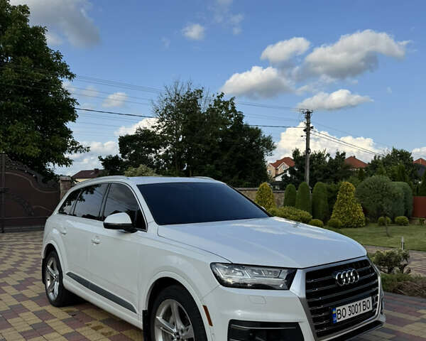 Белый Ауди Ку 7, объемом двигателя 3 л и пробегом 180 тыс. км за 38999 $, фото 1 на Automoto.ua