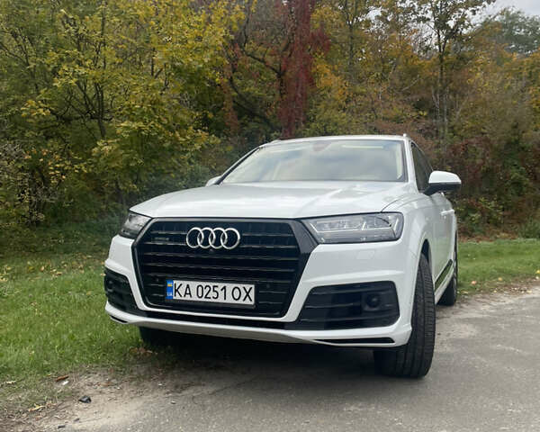 Белый Ауди Ку 7, объемом двигателя 3 л и пробегом 119 тыс. км за 37000 $, фото 1 на Automoto.ua