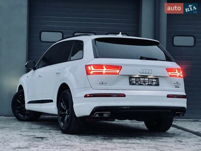 Білий Ауді Ку 7, об'ємом двигуна 3 л та пробігом 210 тис. км за 19999 $, фото 1 на Automoto.ua