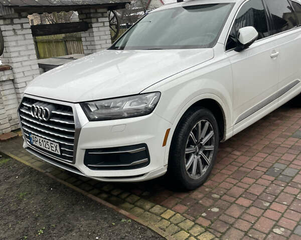 Белый Ауди Ку 7, объемом двигателя 2 л и пробегом 76 тыс. км за 35000 $, фото 1 на Automoto.ua