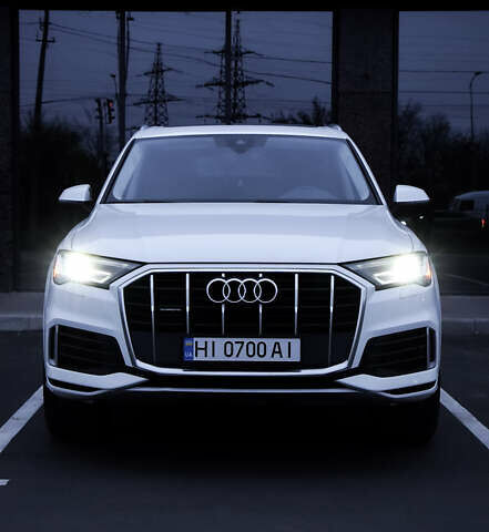 Белый Ауди Ку 7, объемом двигателя 3 л и пробегом 190 тыс. км за 43500 $, фото 1 на Automoto.ua