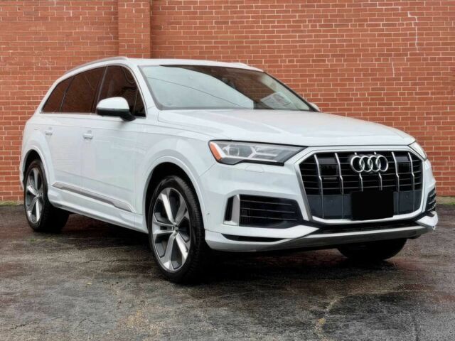 Белый Ауди Ку 7, объемом двигателя 3 л и пробегом 30 тыс. км за 36000 $, фото 1 на Automoto.ua