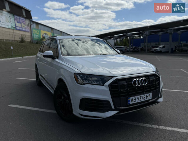 Белый Ауди Ку 7, объемом двигателя 3 л и пробегом 73 тыс. км за 54500 $, фото 1 на Automoto.ua