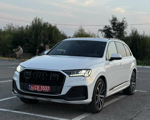Белый Ауди Ку 7, объемом двигателя 3 л и пробегом 68 тыс. км за 60000 $, фото 1 на Automoto.ua