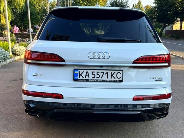 Ауди Ку 7 2020 в Луцке на Automoto.ua Белый Ауди Ку 7, объемом двигателя 3 л и пробегом 102 тыс. км за 62500 $, фото 1 на Automoto.ua