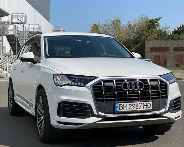Белый Ауди Ку 7, объемом двигателя 3 л и пробегом 90 тыс. км за 59000 $, фото 1 на Automoto.ua