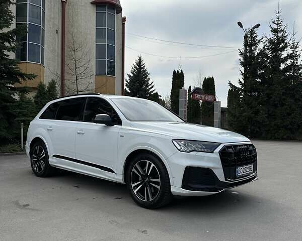Белый Ауди Ку 7, объемом двигателя 0 л и пробегом 102 тыс. км за 72000 $, фото 1 на Automoto.ua