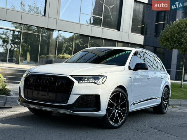 Білий Ауді Ку 7, об'ємом двигуна 2.97 л та пробігом 81 тис. км за 61900 $, фото 1 на Automoto.ua