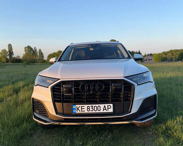 Белый Ауди Ку 7, объемом двигателя 3 л и пробегом 60 тыс. км за 49000 $, фото 1 на Automoto.ua