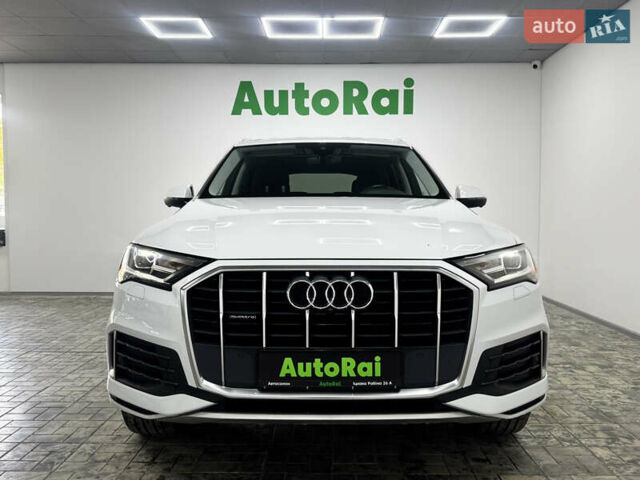 Белый Ауди Ку 7, объемом двигателя 2 л и пробегом 45 тыс. км за 51900 $, фото 1 на Automoto.ua