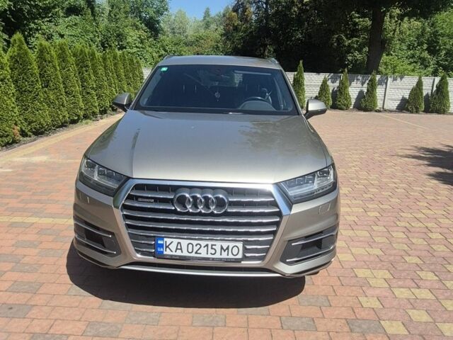Бежевый Ауди Ку 7, объемом двигателя 3 л и пробегом 246 тыс. км за 28051 $, фото 1 на Automoto.ua
