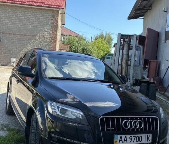 Черный Ауди Ку 7, объемом двигателя 3 л и пробегом 300 тыс. км за 11504 $, фото 1 на Automoto.ua