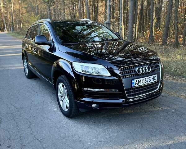 Черный Ауди Ку 7, объемом двигателя 0 л и пробегом 199 тыс. км за 12999 $, фото 1 на Automoto.ua