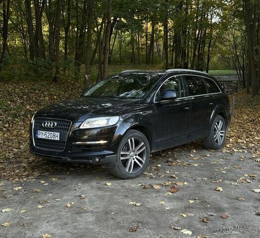 Черный Ауди Ку 7, объемом двигателя 3 л и пробегом 291 тыс. км за 2750 $, фото 1 на Automoto.ua