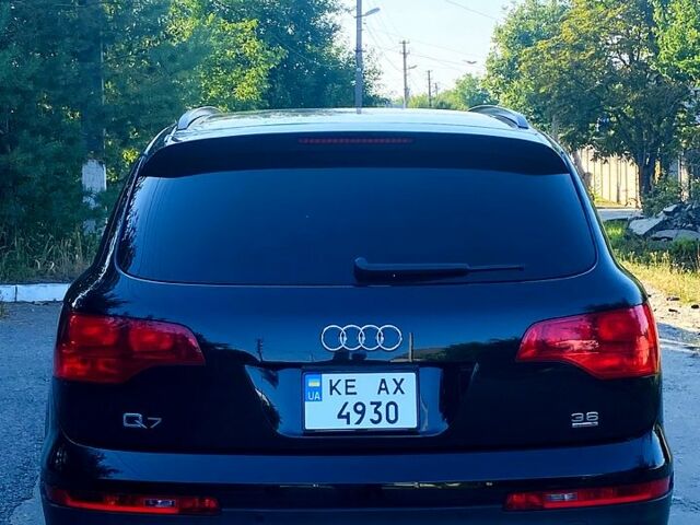 Ауди Ку 7 2006 в Днепре (Днепропетровске) на Automoto.ua Черный Ауди Ку 7, объемом двигателя 3.6 л и пробегом 200 тыс. км за 11500 $, фото 1 на Automoto.ua