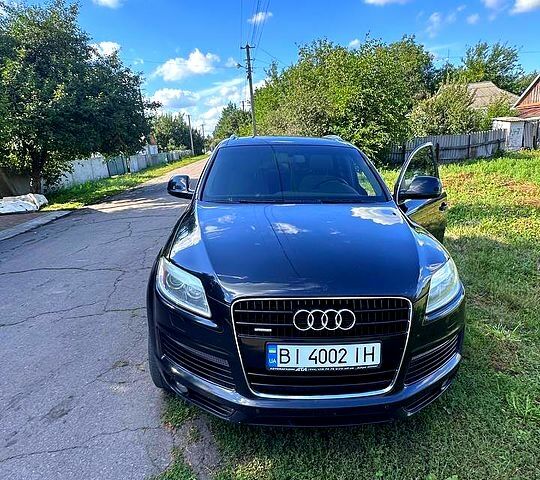 Черный Ауди Ку 7, объемом двигателя 4.2 л и пробегом 230 тыс. км за 13000 $, фото 1 на Automoto.ua