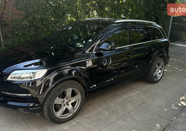 Черный Ауди Ку 7, объемом двигателя 3 л и пробегом 210 тыс. км за 13500 $, фото 1 на Automoto.ua