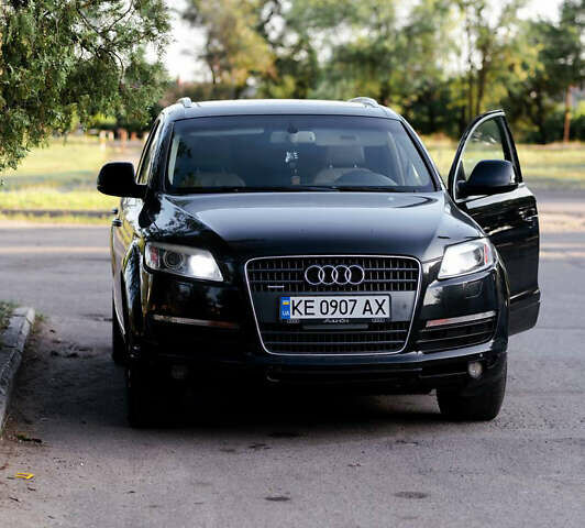 Черный Ауди Ку 7, объемом двигателя 4.16 л и пробегом 279 тыс. км за 10000 $, фото 1 на Automoto.ua