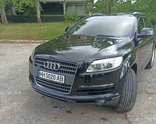 Черный Ауди Ку 7, объемом двигателя 2.97 л и пробегом 250 тыс. км за 13500 $, фото 1 на Automoto.ua