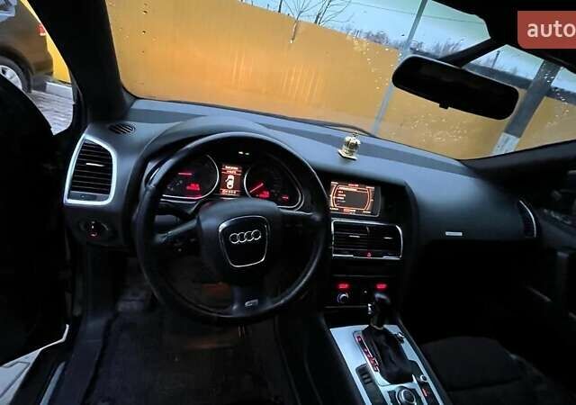 Чорний Ауді Ку 7, об'ємом двигуна 3 л та пробігом 305 тис. км за 12300 $, фото 1 на Automoto.ua