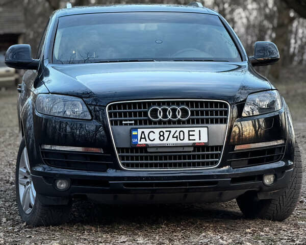 Черный Ауди Ку 7, объемом двигателя 3.6 л и пробегом 300 тыс. км за 15900 $, фото 1 на Automoto.ua