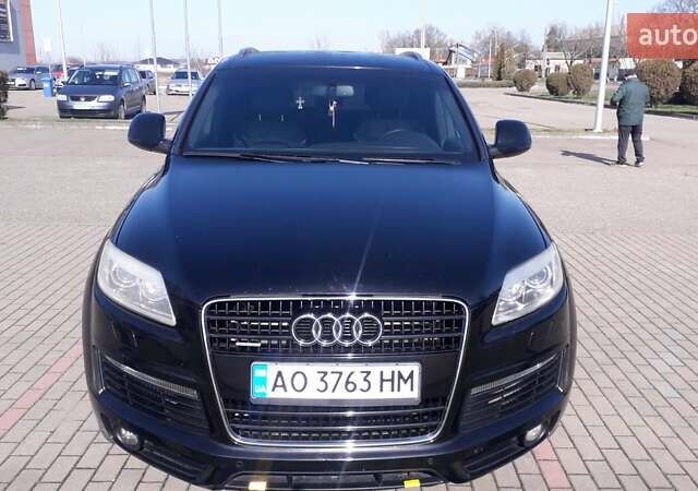 Черный Ауди Ку 7, объемом двигателя 4.2 л и пробегом 325 тыс. км за 14500 $, фото 1 на Automoto.ua