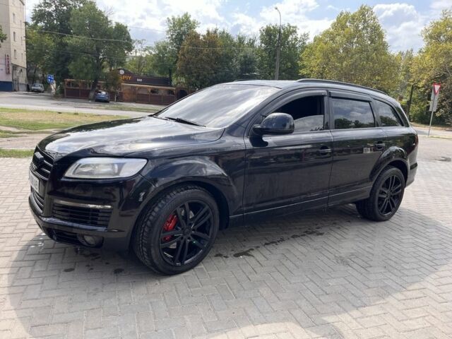 Черный Ауди Ку 7, объемом двигателя 3 л и пробегом 290 тыс. км за 13500 $, фото 1 на Automoto.ua