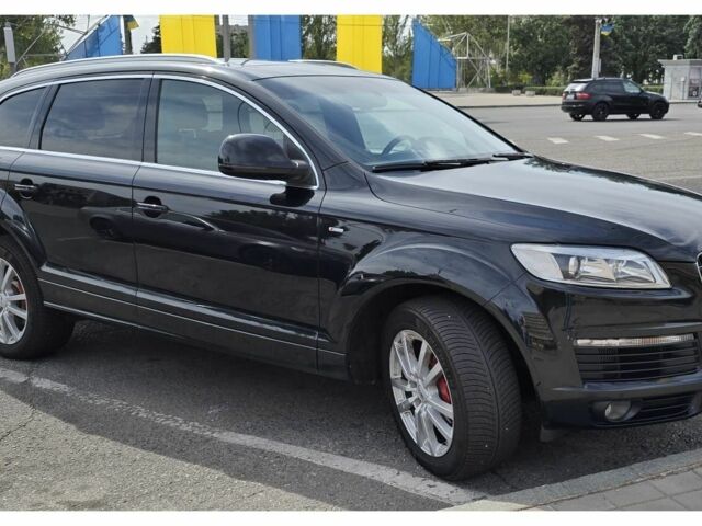 Черный Ауди Ку 7, объемом двигателя 4.2 л и пробегом 215 тыс. км за 20500 $, фото 1 на Automoto.ua