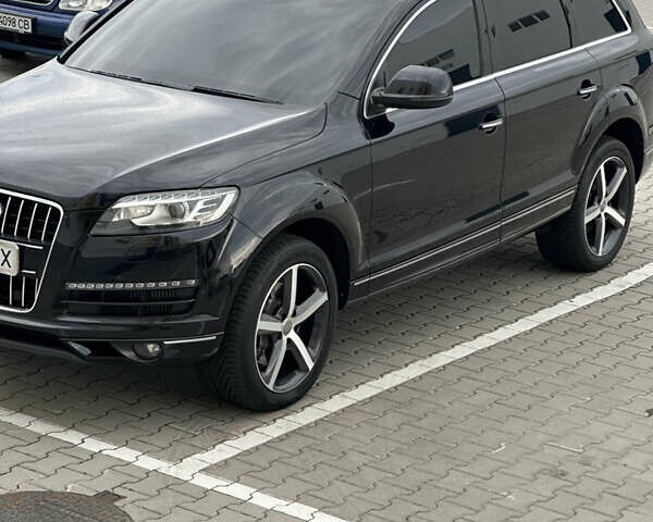 Черный Ауди Ку 7, объемом двигателя 3 л и пробегом 294 тыс. км за 15900 $, фото 1 на Automoto.ua