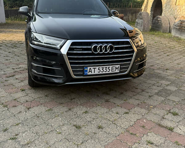 Черный Ауди Ку 7, объемом двигателя 3 л и пробегом 190 тыс. км за 22500 $, фото 1 на Automoto.ua
